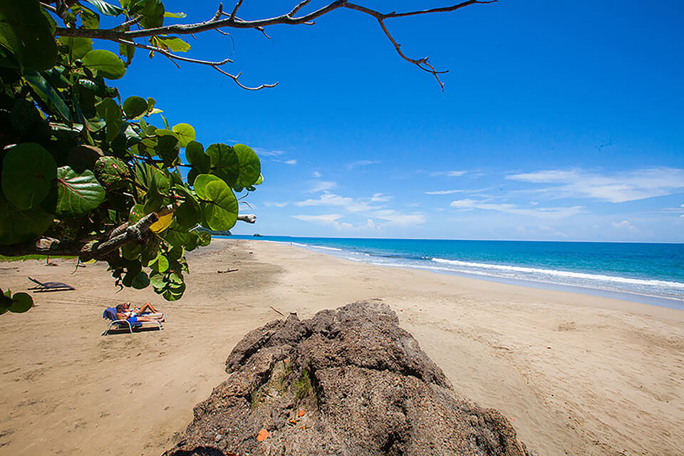 Manuel Antonio beach and national park, Costa Rica — Forest, Volcanoes & Beaches tour